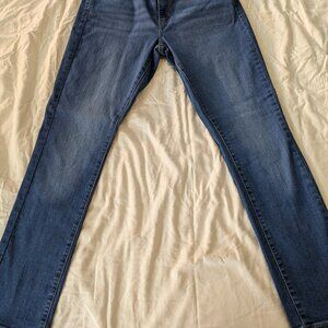 Levi's Women's Classic Mid-rise Skinny Jeans